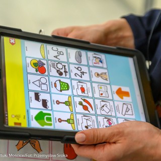 Dzieci testują nowe narzędzia i udogodnienia. Wspieramy komunikację - prewizyta dzieci z Przedszkola „Mały Książę” - Fot. Przemysław Sroka