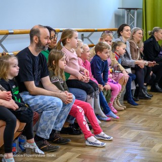 Warsztaty rodzinne Zaczarowany Teatr Wyobraźni - Fot: Przemysław Sroka