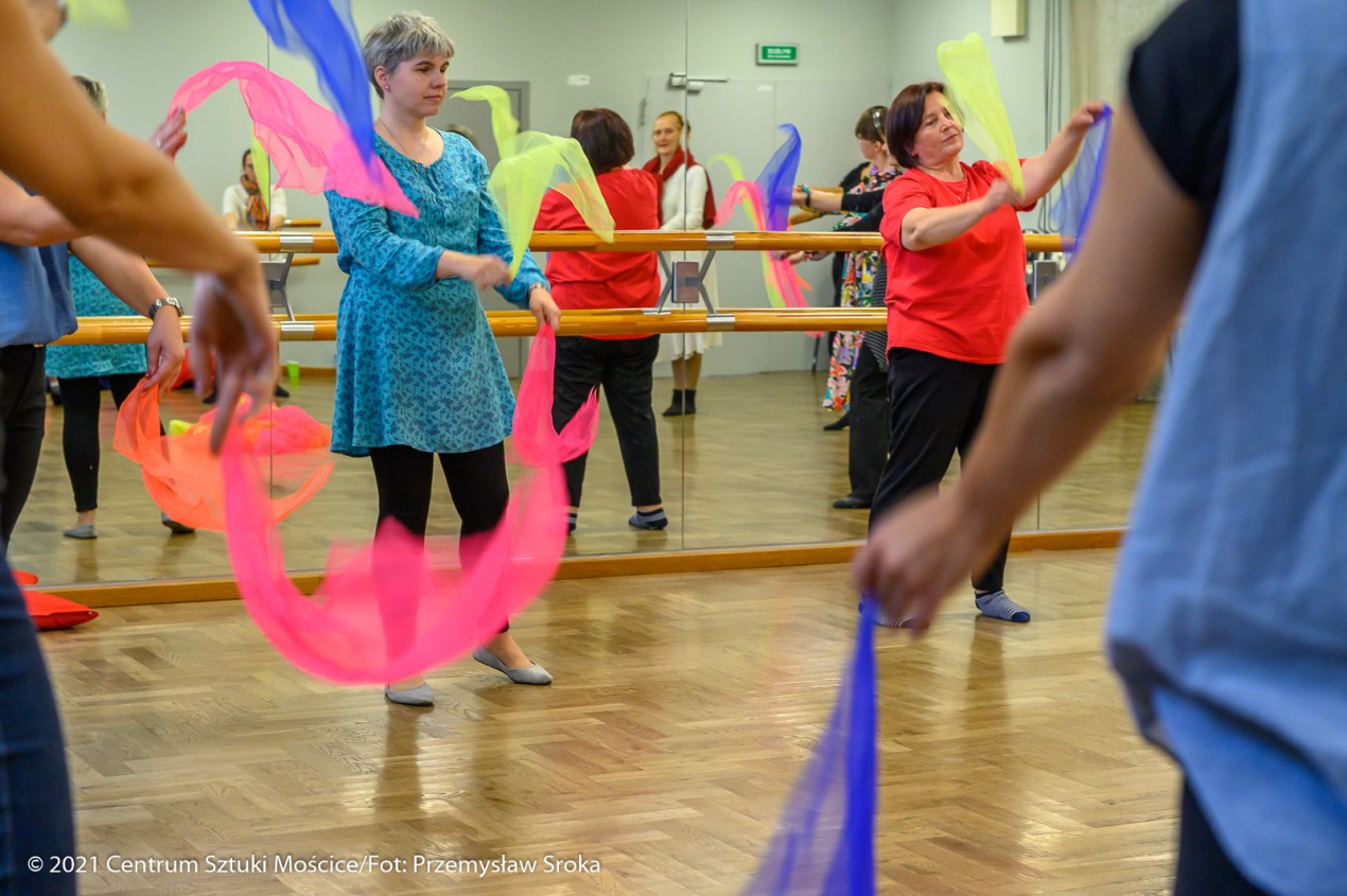 Warsztaty choreoterapii - Taniec terapeutyczny w pracy z osobami z niepełnosprawnościami. Scena Otwarta 2021